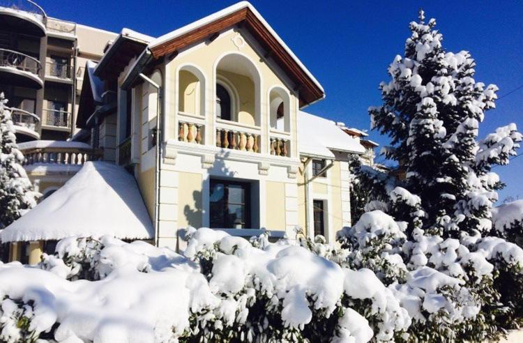 Emerald Suites Florina Exterior foto