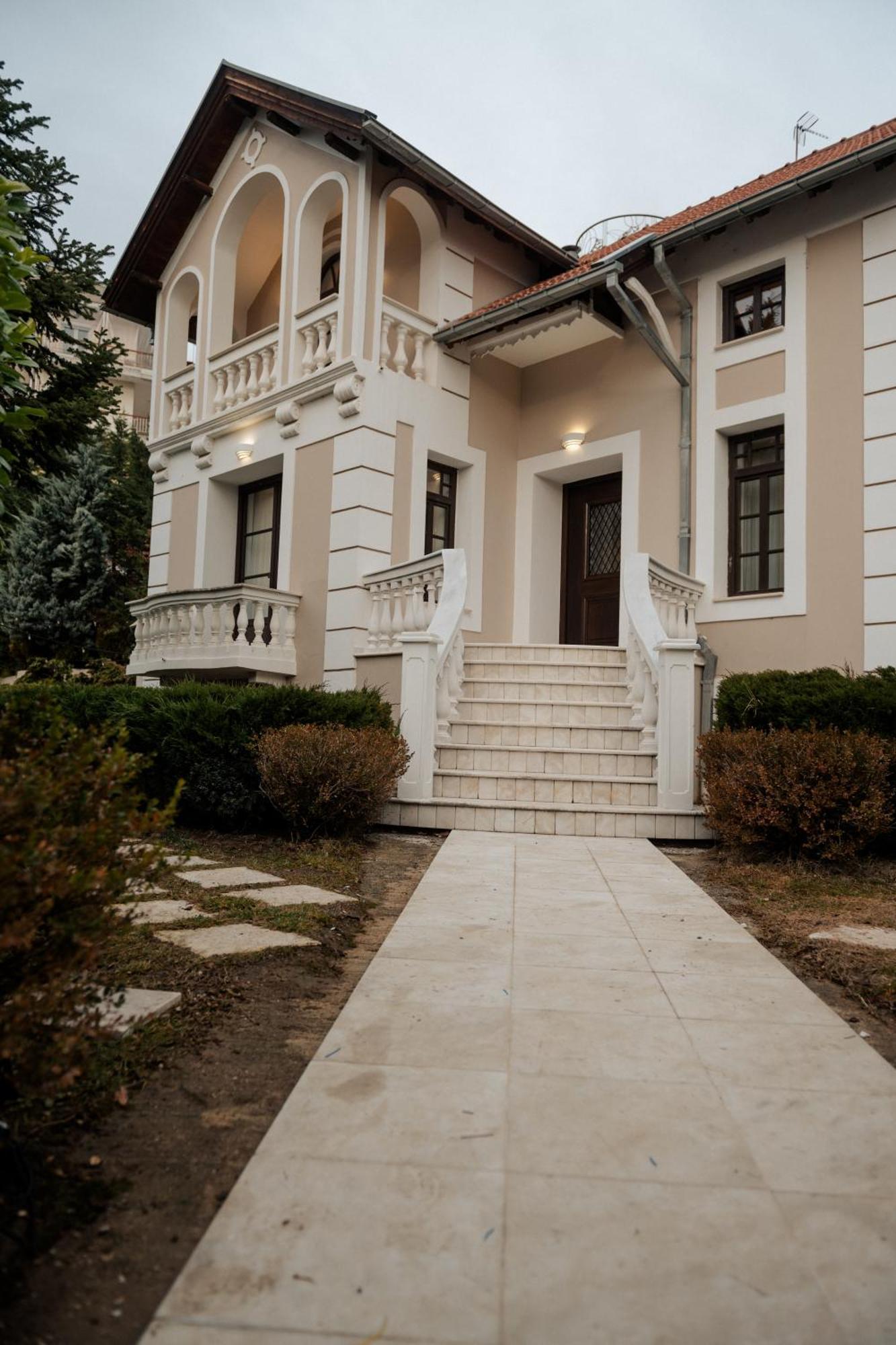 Emerald Suites Florina Exterior foto